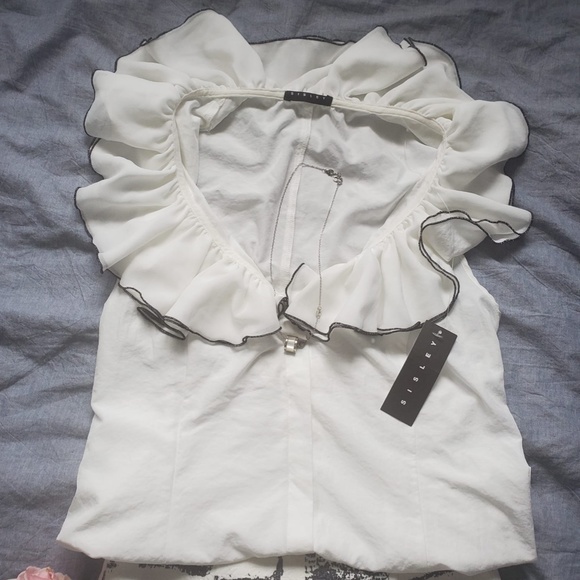 *Clearance*❗❗SISLEY Sleeveless White Blouse, Size M - Picture 4 of 8